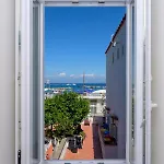 Un Angolo Di Mare...nel Centro Di Ischia! *